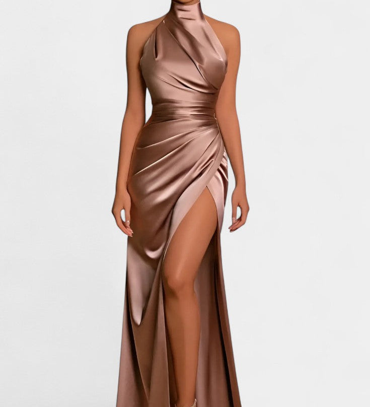 Яна - Халтер Рокля с Драматичен Страничен Разрез