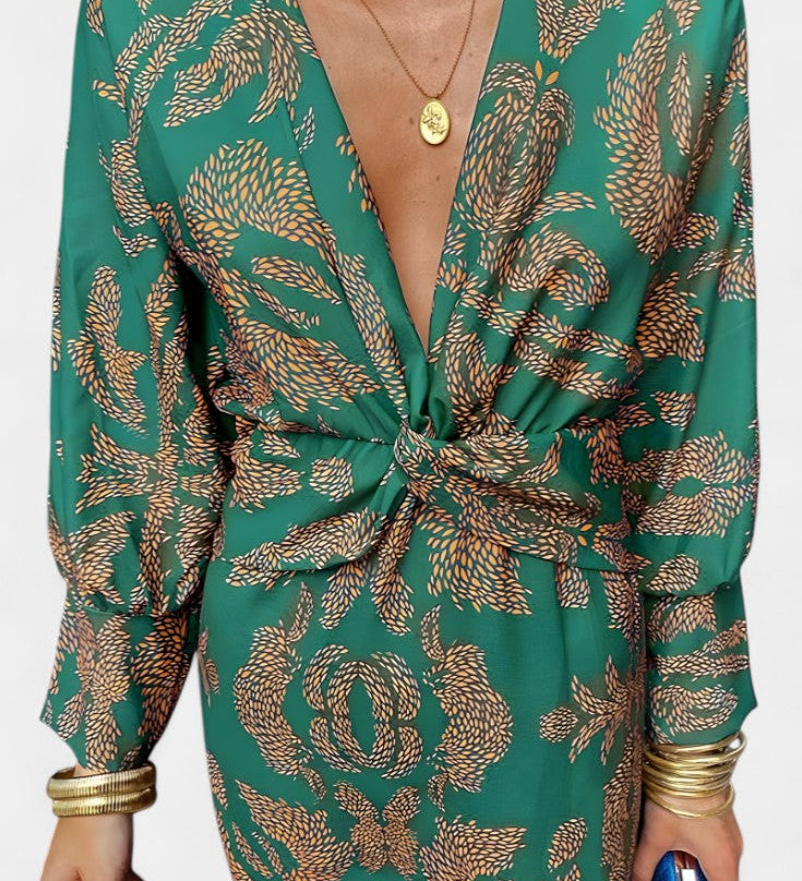 Татяна - Рокля с V Изрез и Преден Чвор