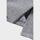 Десислава – Мощен Триделен Костюм