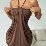 Наталия - Шоколадова Мини Рокля с Връзка около Врата