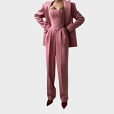 Десислава – Мощен Триделен Костюм