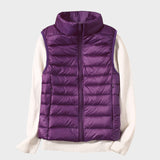 Мария - Лек пухен елек с плетен дизайн