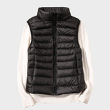 Мария - Лек пухен елек с плетен дизайн