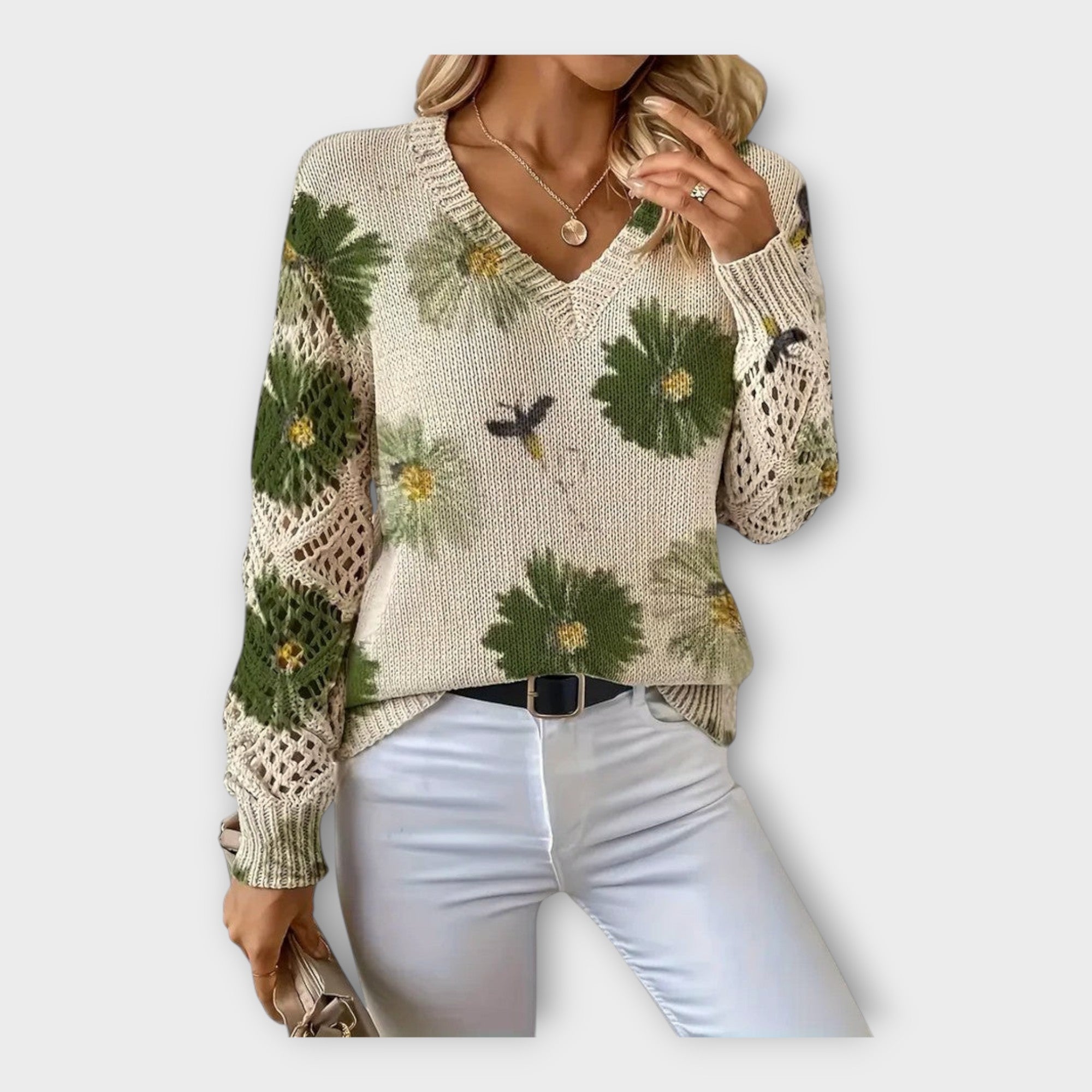 Яна - Плетен Пуловер с Дантелени Детайли