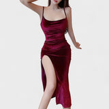 Зорница - Рокля от кадифе със страничен разрез