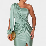 Десислава - Асиметрична Рокля с Драпиране на Едно Рамо