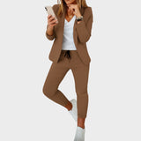 Виктория - Софистиран Костюм