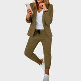 Виктория - Софистиран Костюм