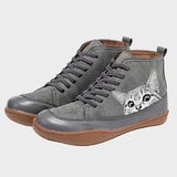 Десислава - Кожени боти за любимите на котки