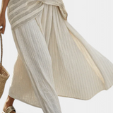 Елена - Комплект от ленен бамбук Дейзи с елегантна райета тениска и летящи панталони за модерен и удобен стил