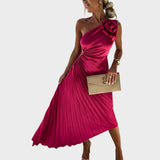 Петя - Елегантна Рокля с Набръчкани Рамена