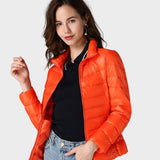 Радостина - Ултра лека пухенка с елегантни надигания