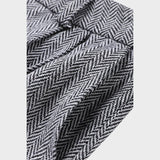 Десислава – Мощен Триделен Костюм