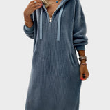 Ралица - Елегантна плетена вълнена рокля с качулка