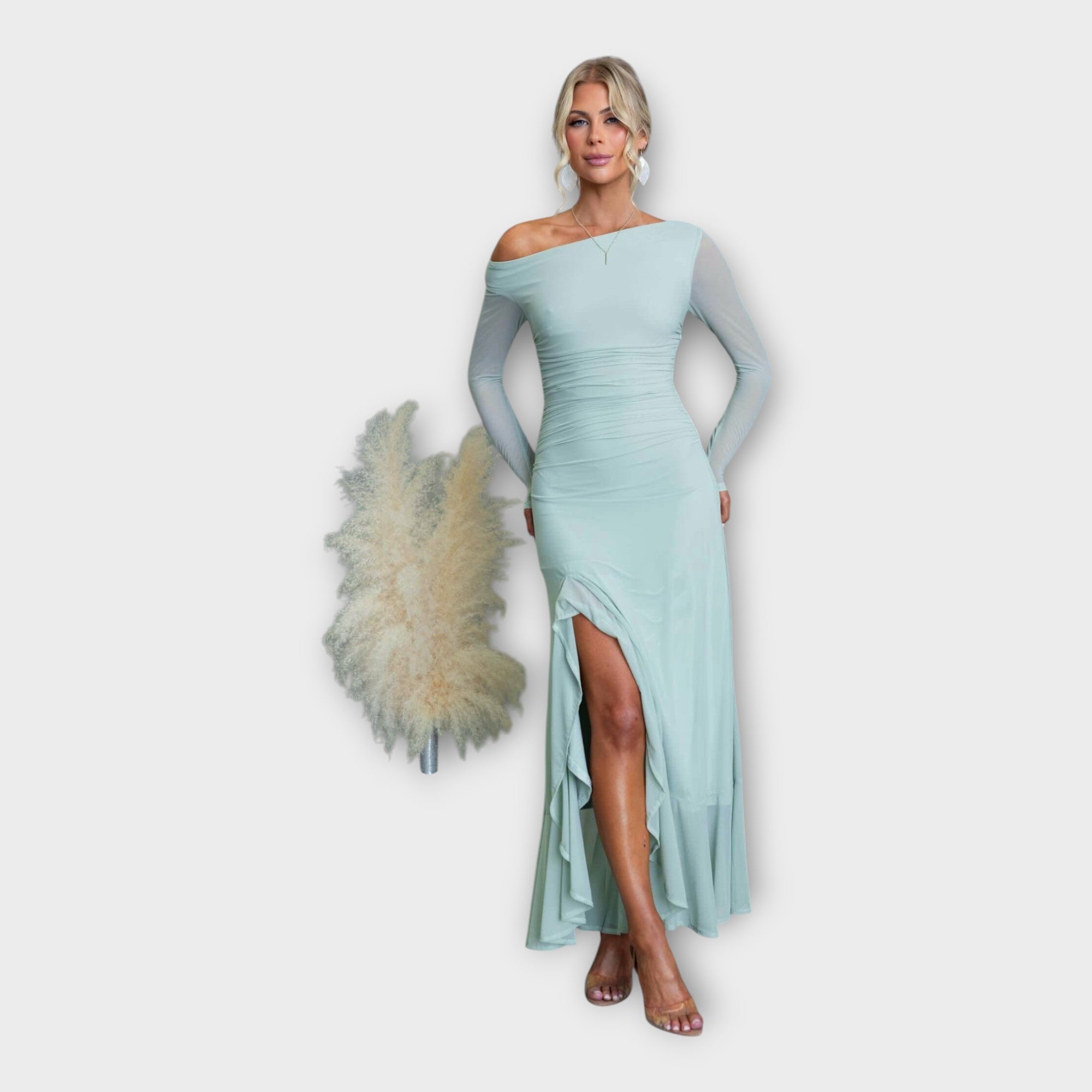 Йоана - Рокля с Елегантна Линия