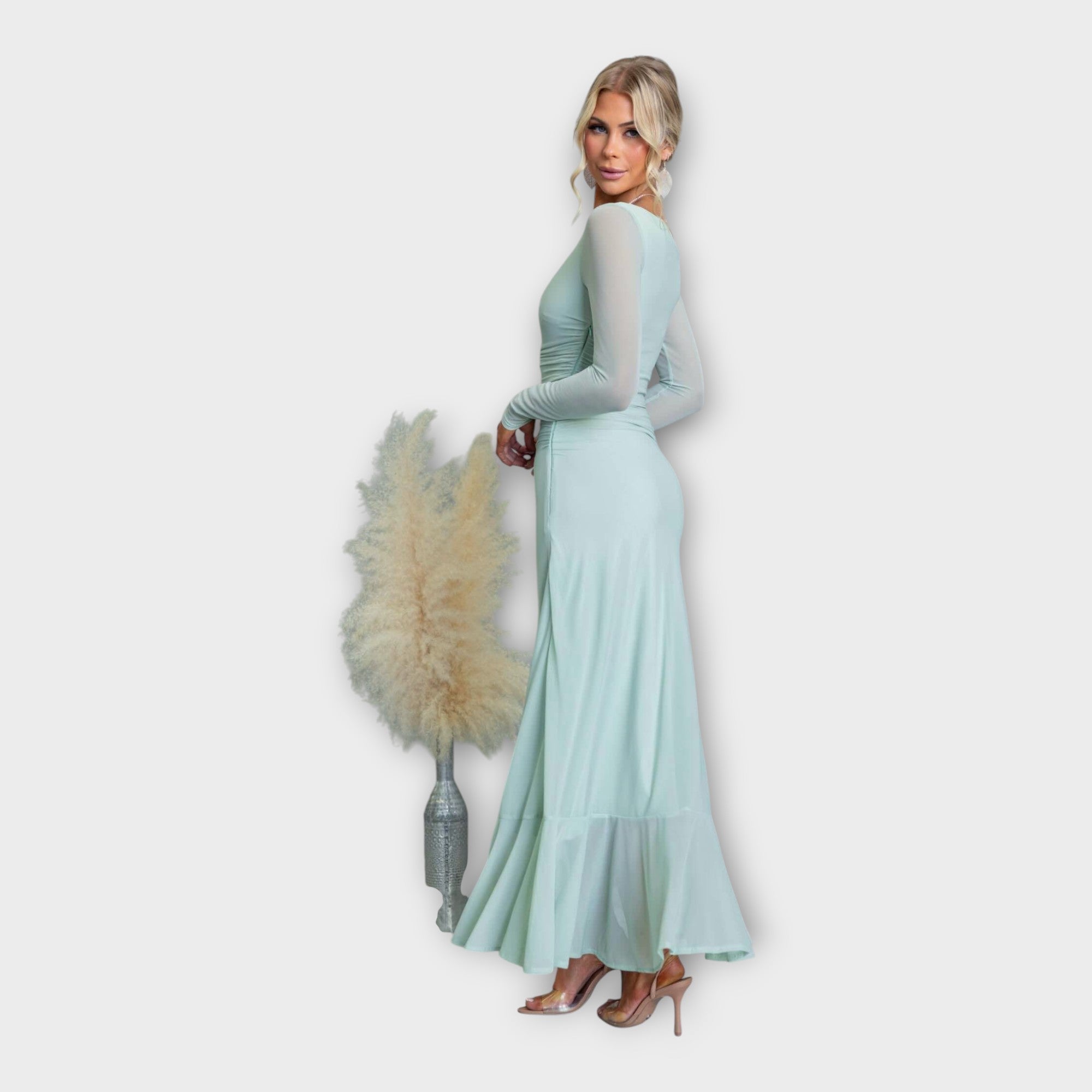 Йоана - Рокля с Елегантна Линия