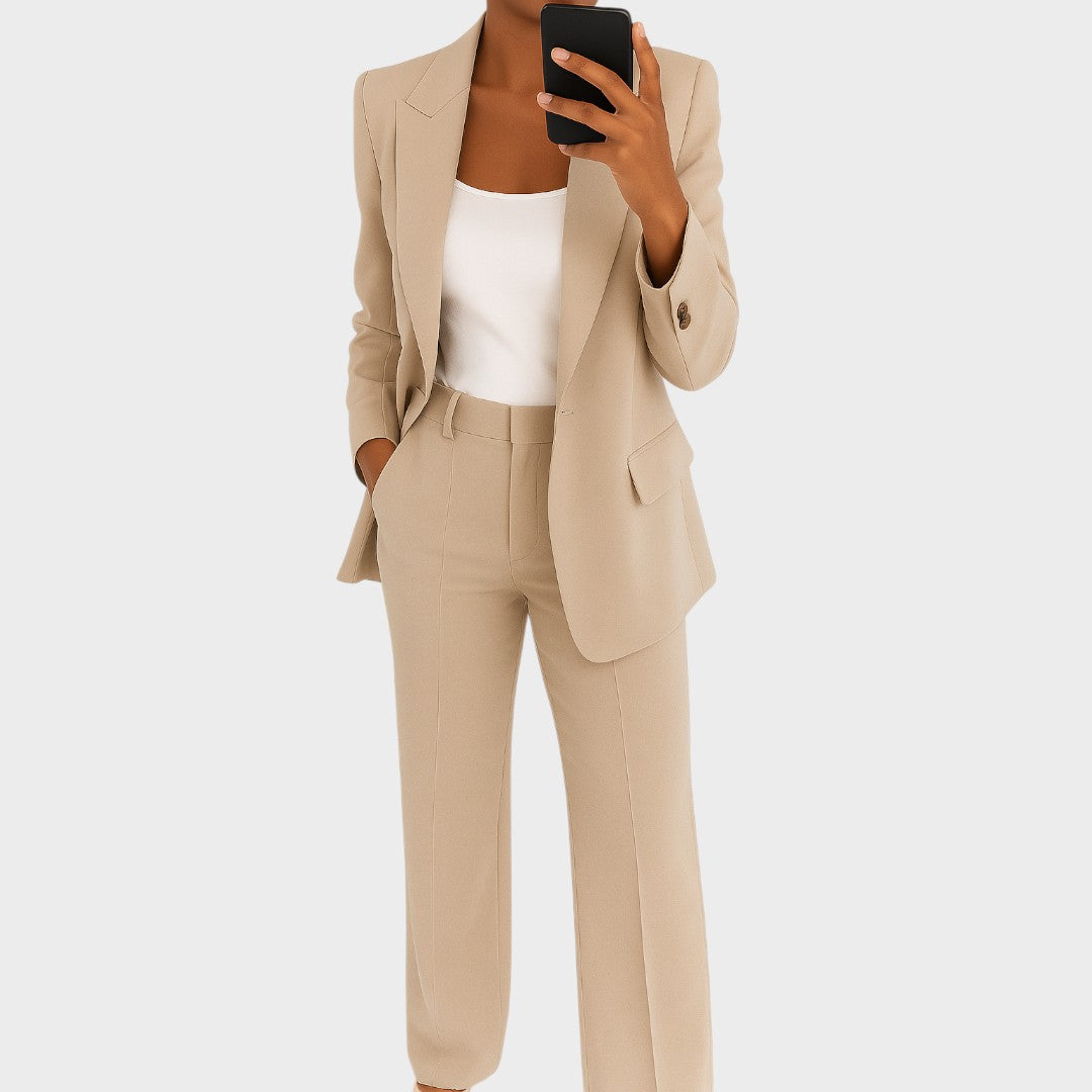 Лилия - Костюм, който повишава самочувствието