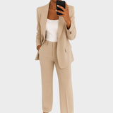 Лилия - Костюм, който повишава самочувствието