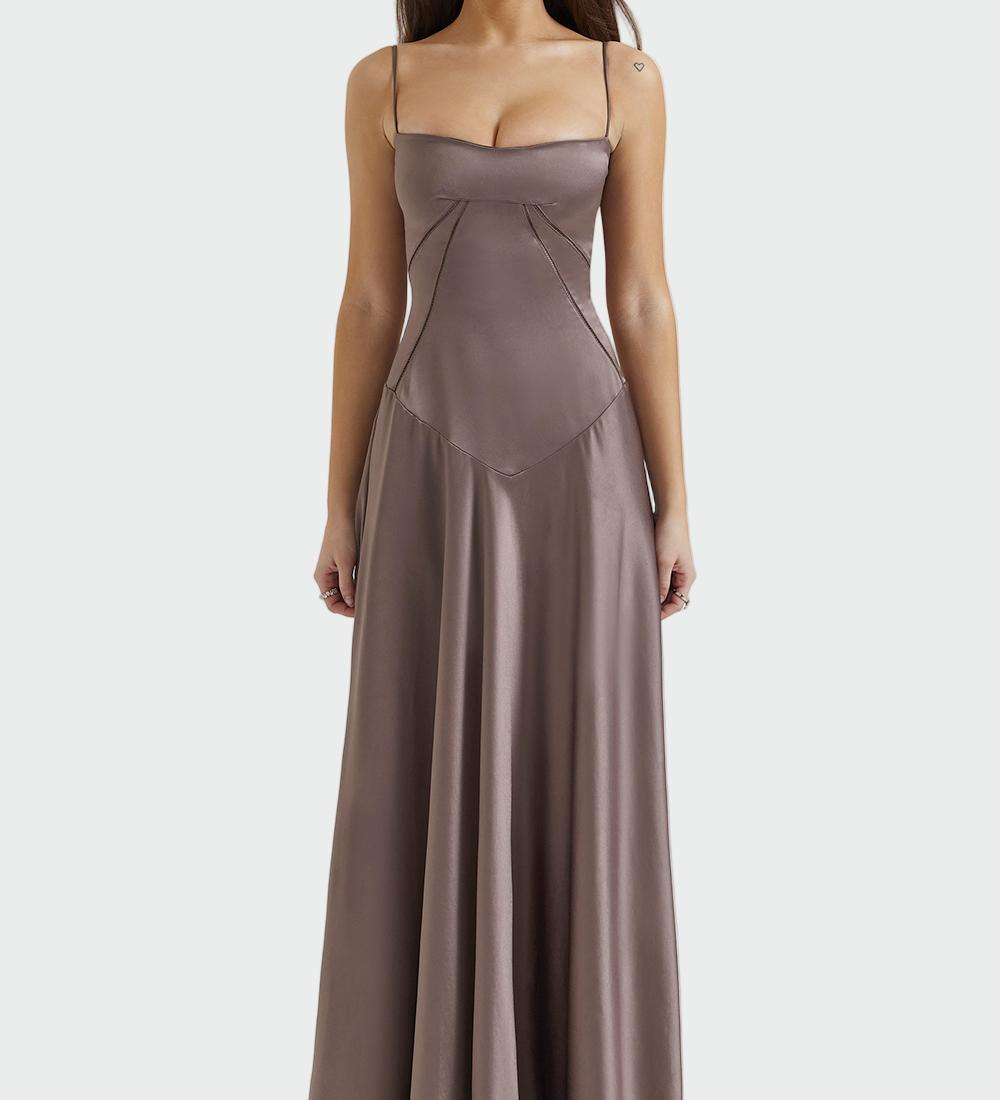 Радостина - Сатенена макси рокля с тънки презрамки