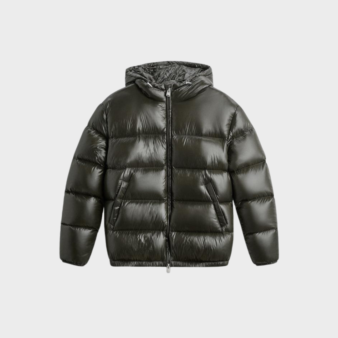 Теодора - подплатено яке