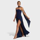 Александра - Дълга рокля с изискан дизайн