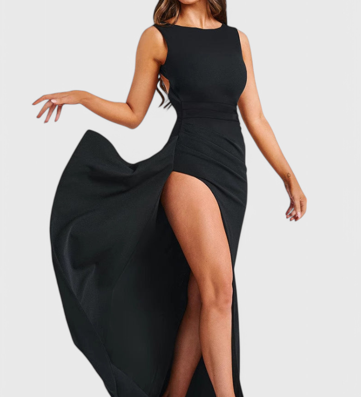 Ралица - Рокля от Сатен с Отворен Гръб и Голям Разрез