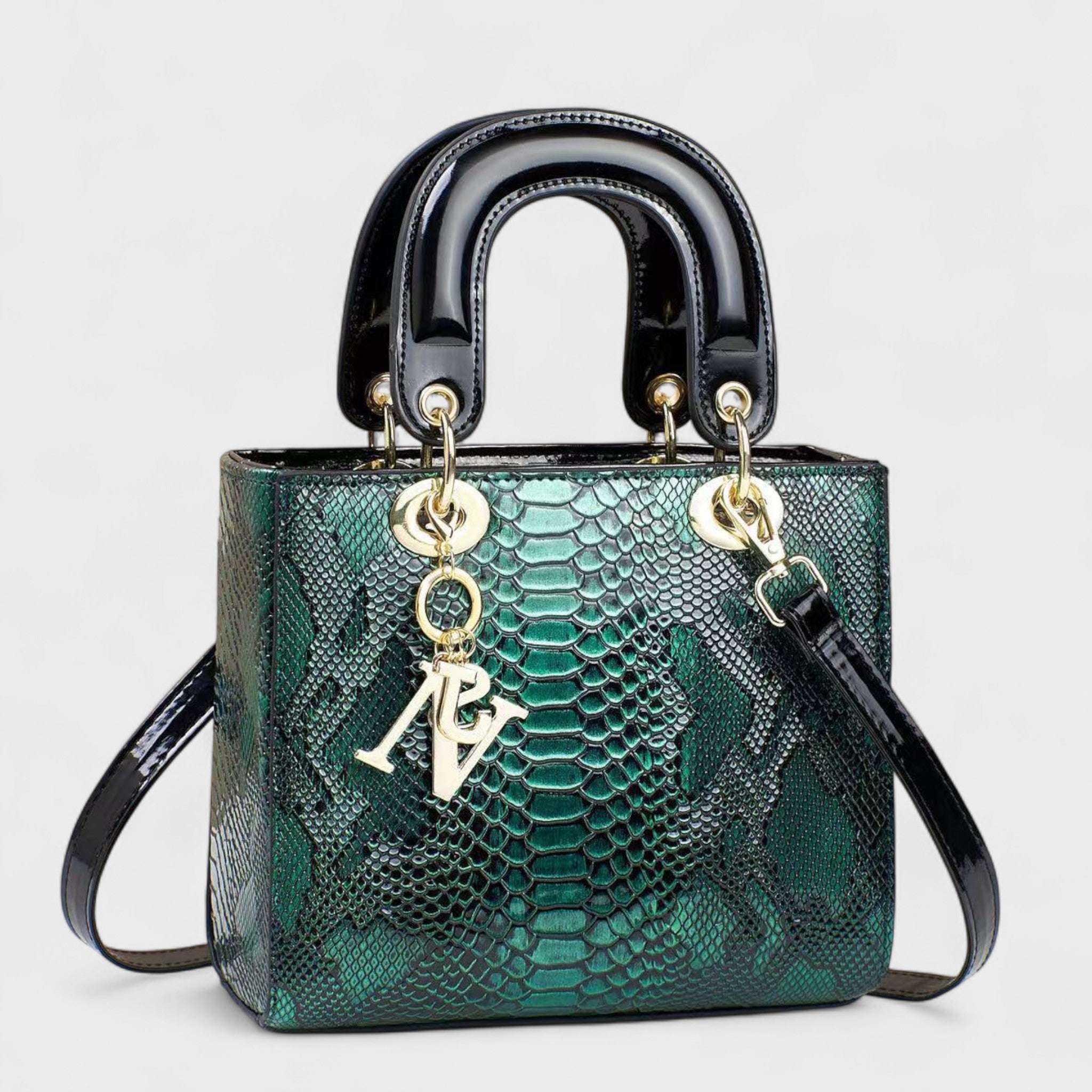 Десислава - Чанта Ефект Змия