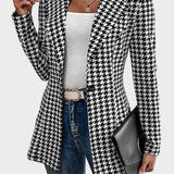 Десислава - Сако в изискан елегантен стил