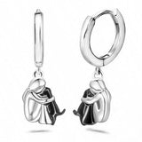 Даниела - обеци с кучешка висулка