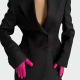 Магдалена - Сако с Впечатляваща Линия и Бутон