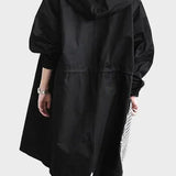 Преслава – стилно тренчкот палто