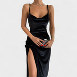 Зорница - Рокля от кадифе със страничен разрез