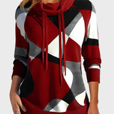 Десислава - Плетена блуза с артистичен дизайн и качулка