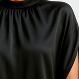 Зорница - Миди Рокля Без Временски Рамки с Кръгло Деколте