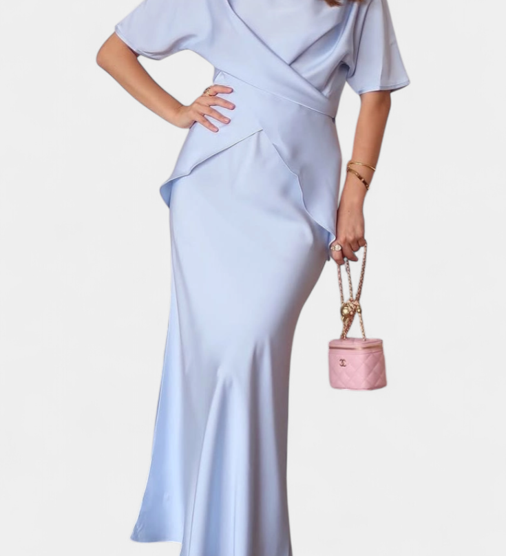 Десислава - Топ с Прекръстени Презрамки и Лека Пола