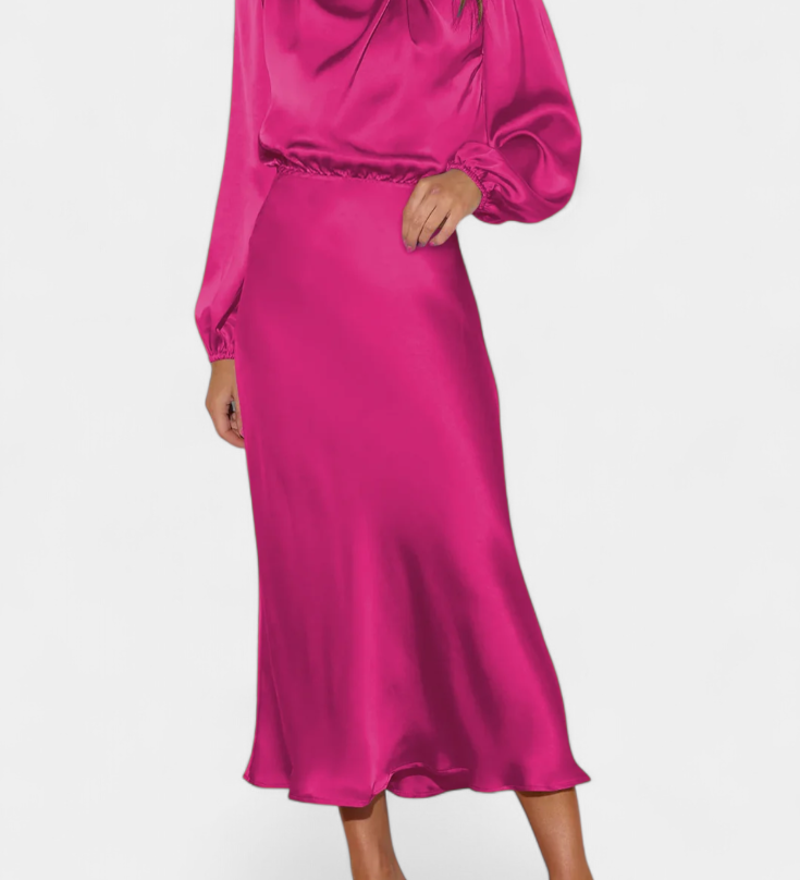 Десислава - Рокля с Висок Яка и Цветни Детайли