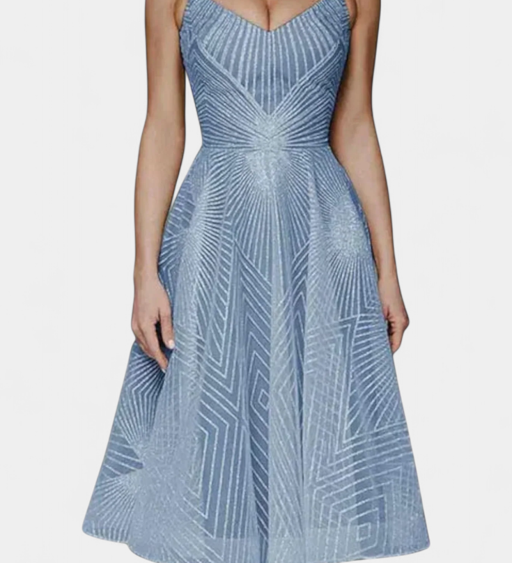 Магдалена - Дълга Рокля с Бродерия и А Силует