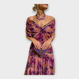 Калина - Въздушна Рокля с Впечатляващ Изрез