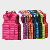 Мария - Лек пухен елек с плетен дизайн